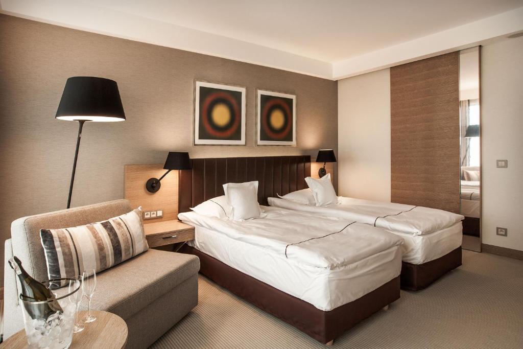 GrandHotel Tiffi - Superior Twin Or Double Room With Lake View