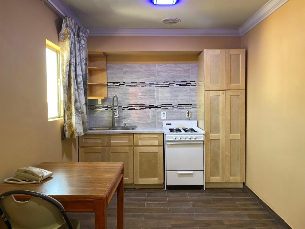 Villa Park Motel - 