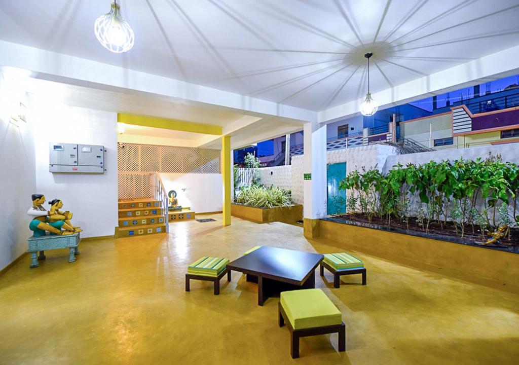 StayVista at Agastya Villa with Bar & Mountain View - Villa De Tres Habitaciones
