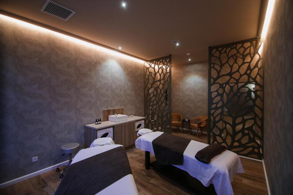 Lázně a/nebo wellness v ubytování Bacolux Afrodita, Herculane
