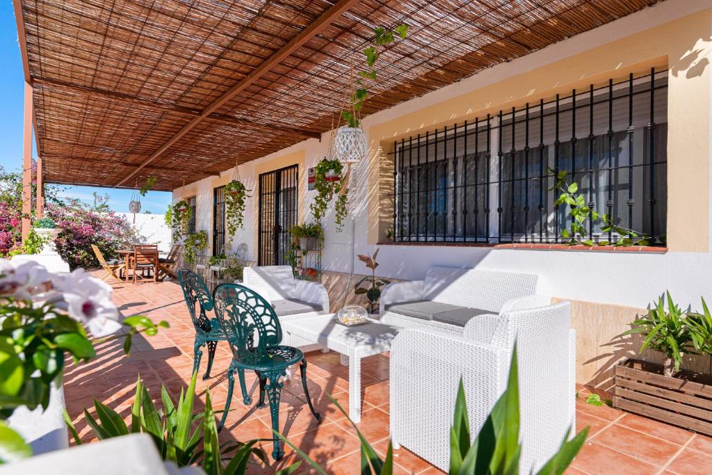 Rural Villa Fondo San Juan 20 min walking to the beach ...