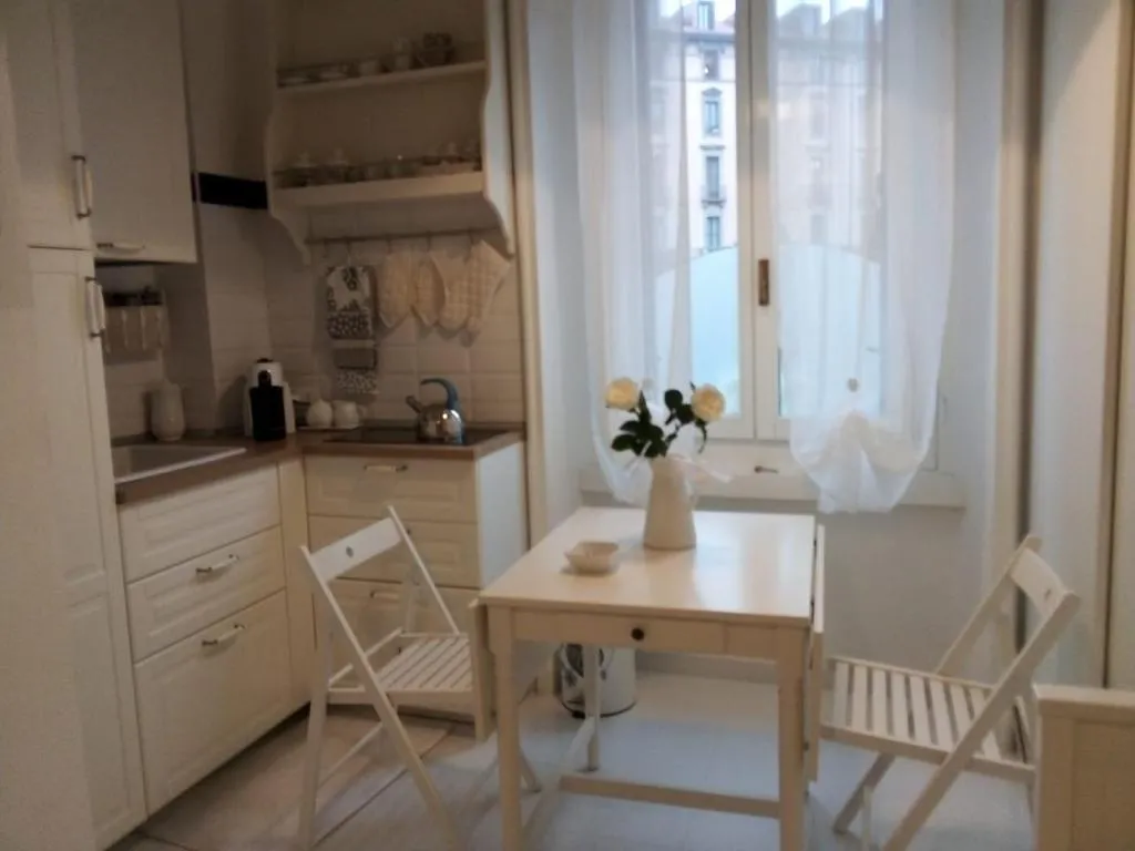 SERENDIPITY HOUSE, Milano, Italia
