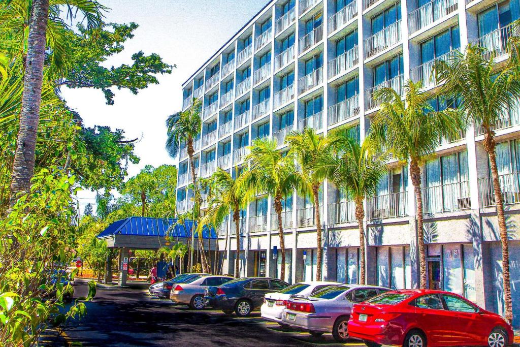 Gallery image of North Miami Beach Gardens Inn & Suites in North Miami