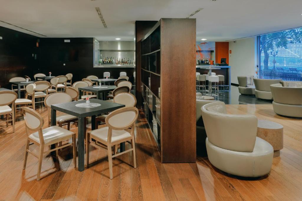 Posezení v ubytování Hesperia Bilbao