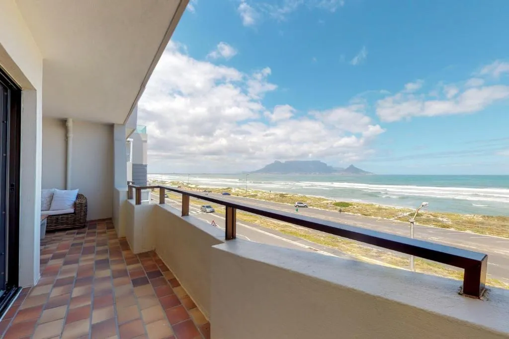 Blouberg Bliss - Beach Condo, Cape Town, South Africa