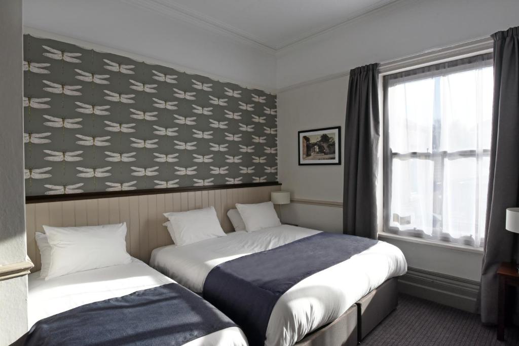 Oaklands by Greene King Inns - Resim 19