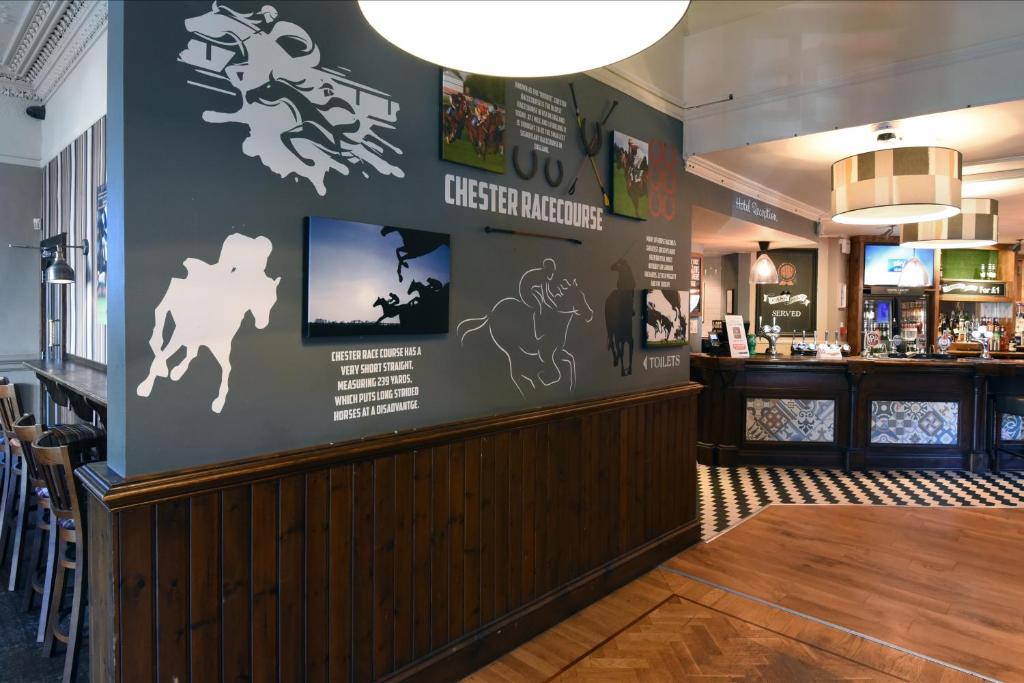 Oaklands by Greene King Inns - Resim 28