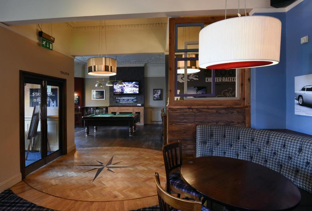 Oaklands by Greene King Inns - Resim 31