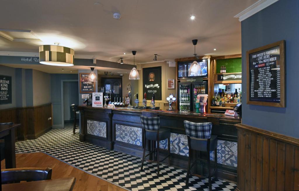 Oaklands by Greene King Inns - Resim 37