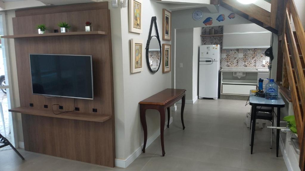  Casa com piscina