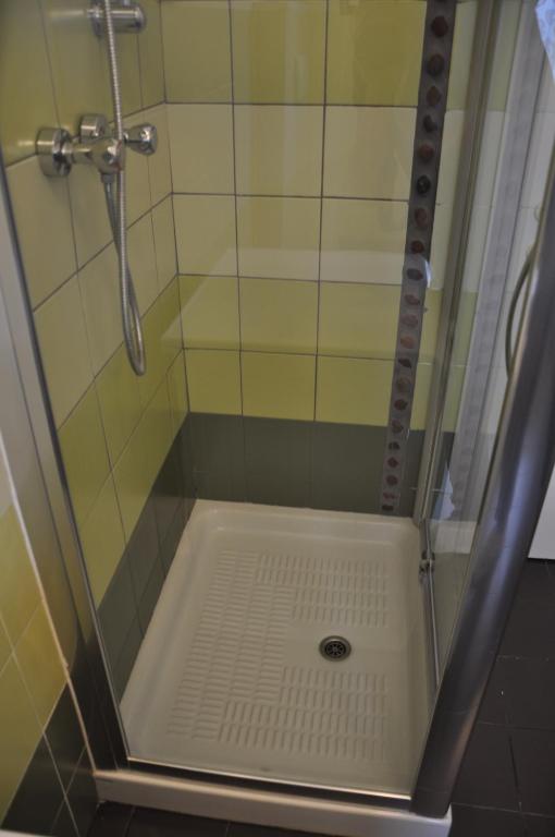 A bathroom at LoLè Apartment - Ancona