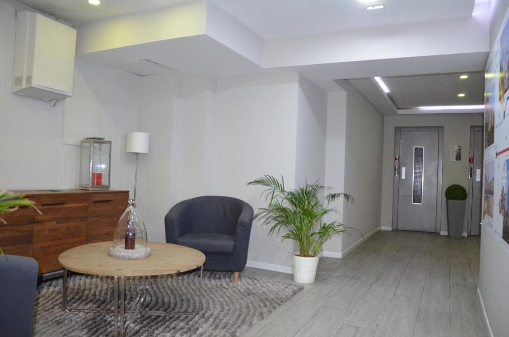 Boutique Urban Madrid Serrano - Resim 42