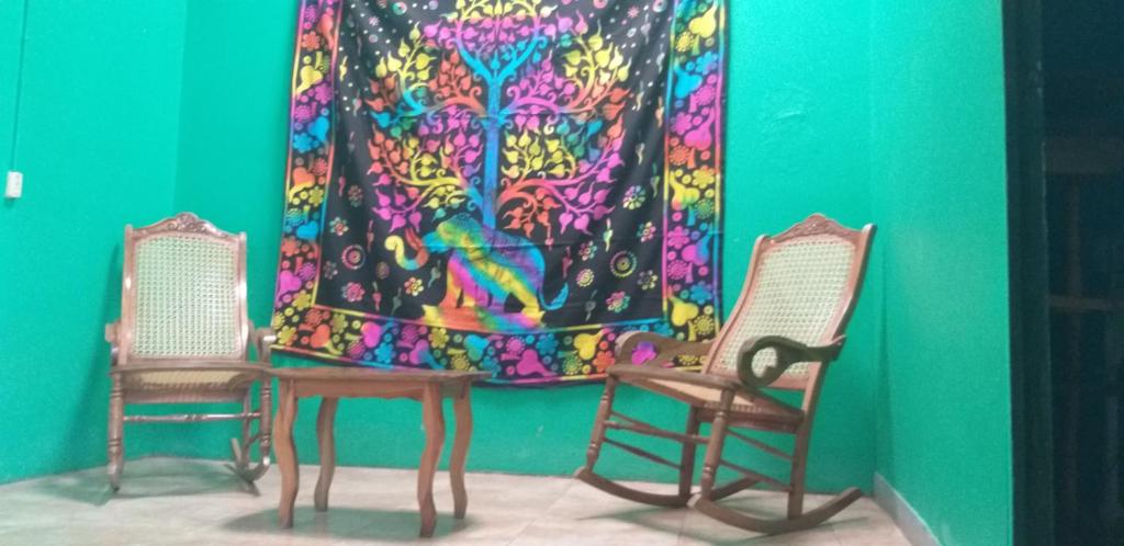 Posezení v ubytování Hostal Mochilas