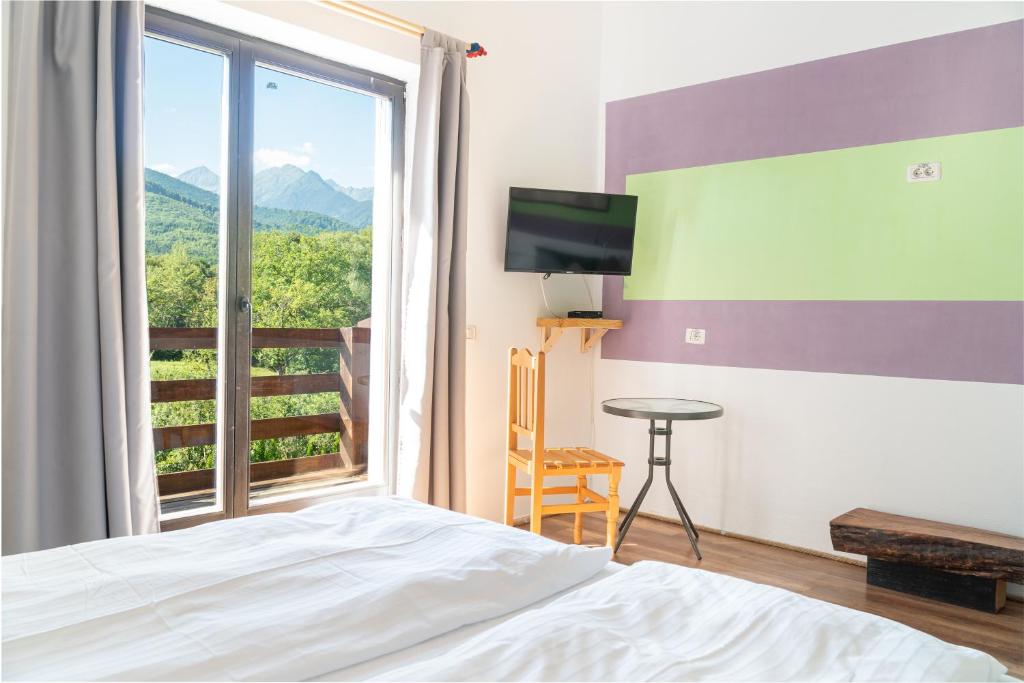 Pensiunea ANA Vistisoara - Habitación Doble O Gemela Con Vista A La Montaña