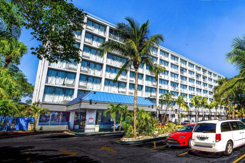 North Miami Beach Gardens: Discover Serene Landscapes