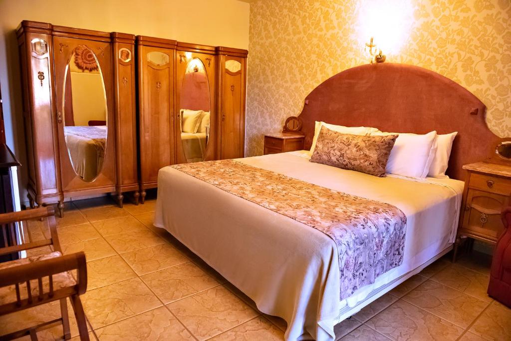  Tenondé Park Hotel