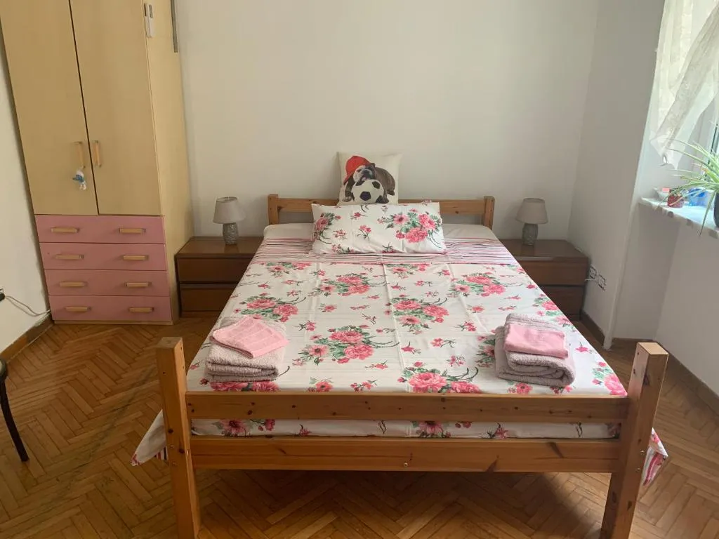 Room Pandosia, Roma, Italy