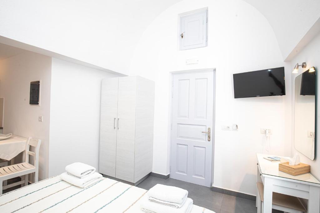 Santorini View Studios - Firostefani Caldera - 7