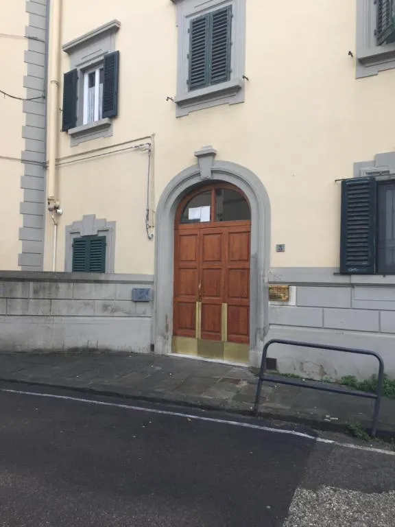Una elegante Camera con bagno alle Due Strade, Florența, Italia