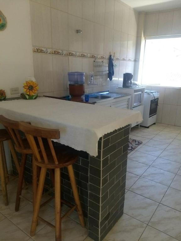  Apto. 02 Cond. Vitória - Perequê-Açu