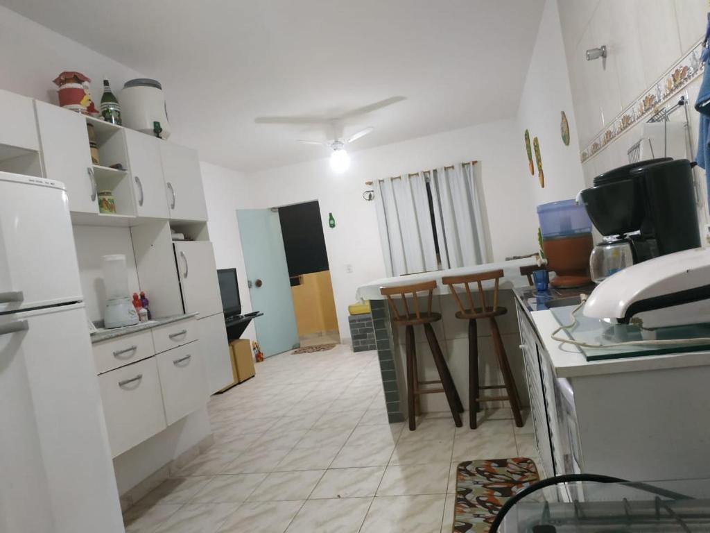  Apto. 02 Cond. Vitória - Perequê-Açu