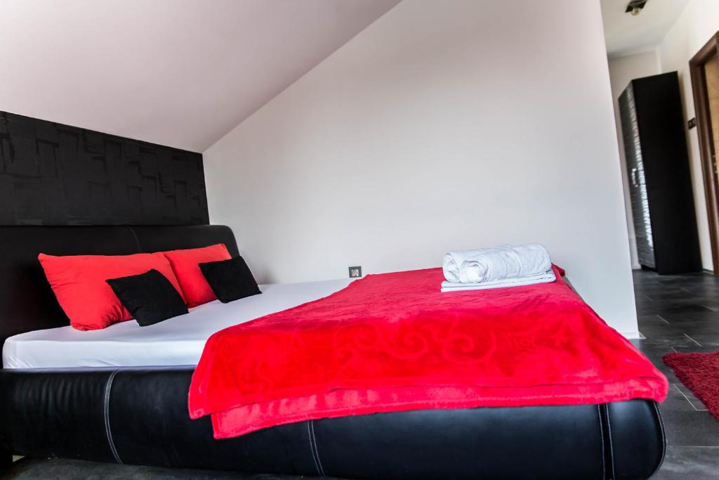 Postel nebo postele na pokoji v ubytování Guest House Vila Salute