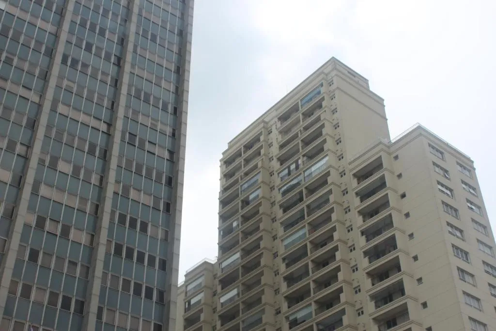 Centro. Em frente ao metrô. Perto de tudo, Sao Paulo, Brazil