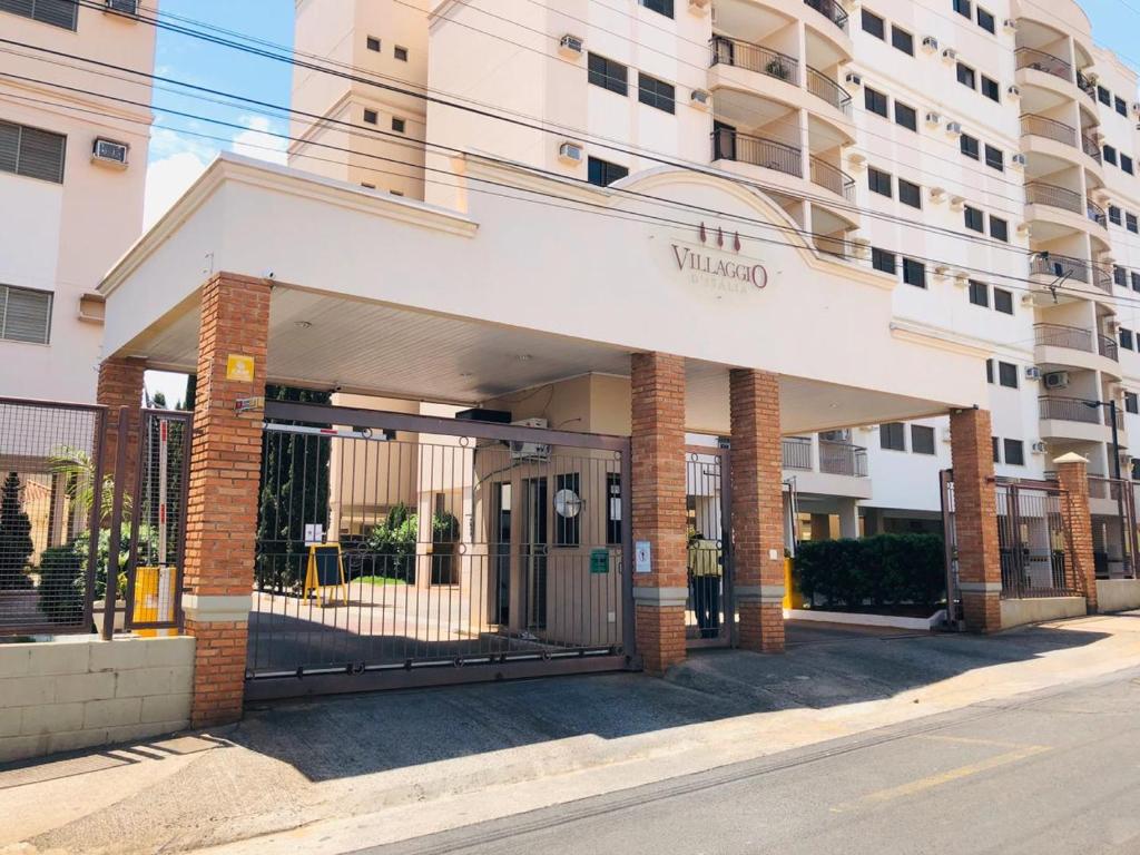  Apartamento com piscina !!!!