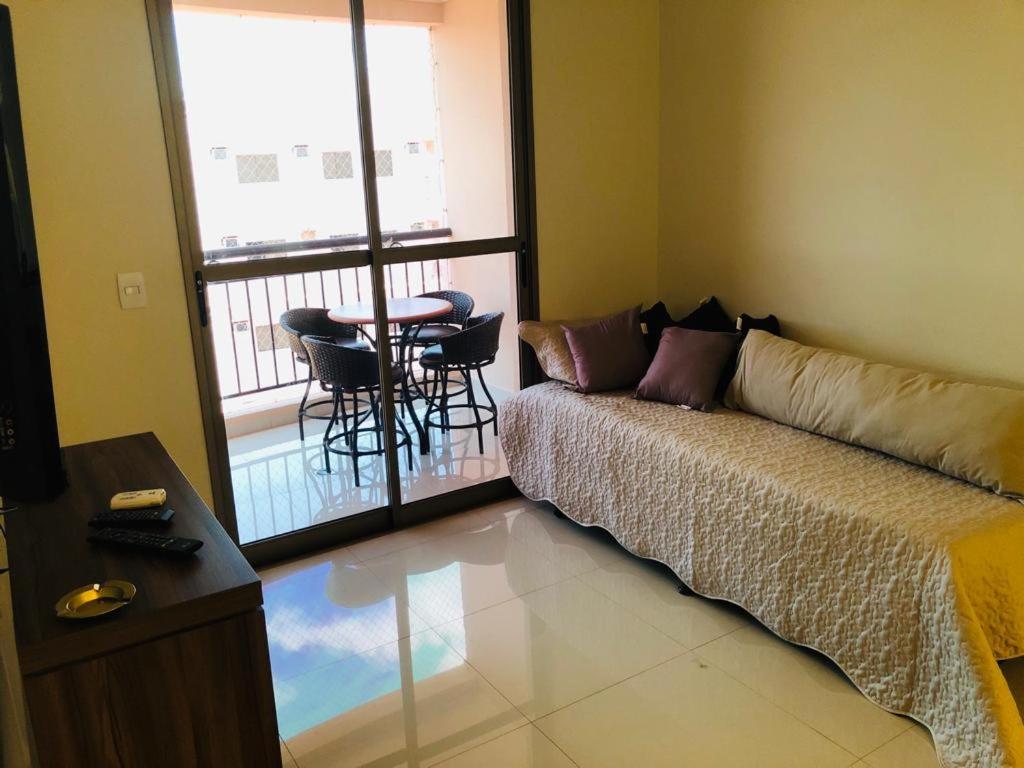  Apartamento com piscina !!!!