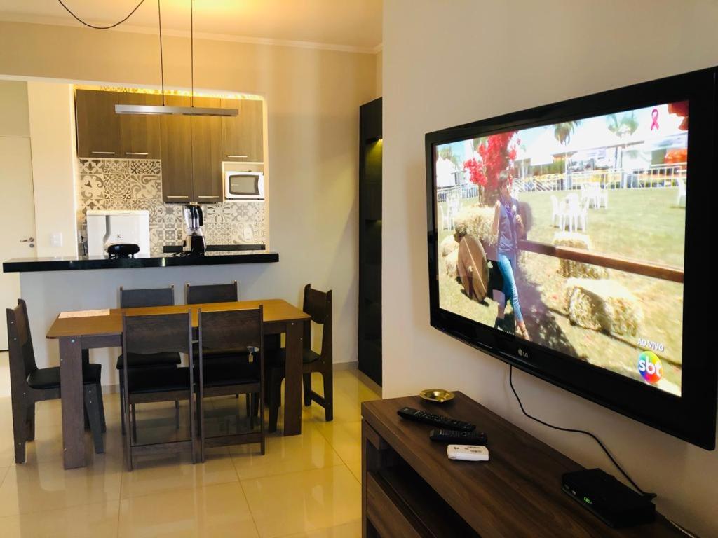  Apartamento com piscina !!!!