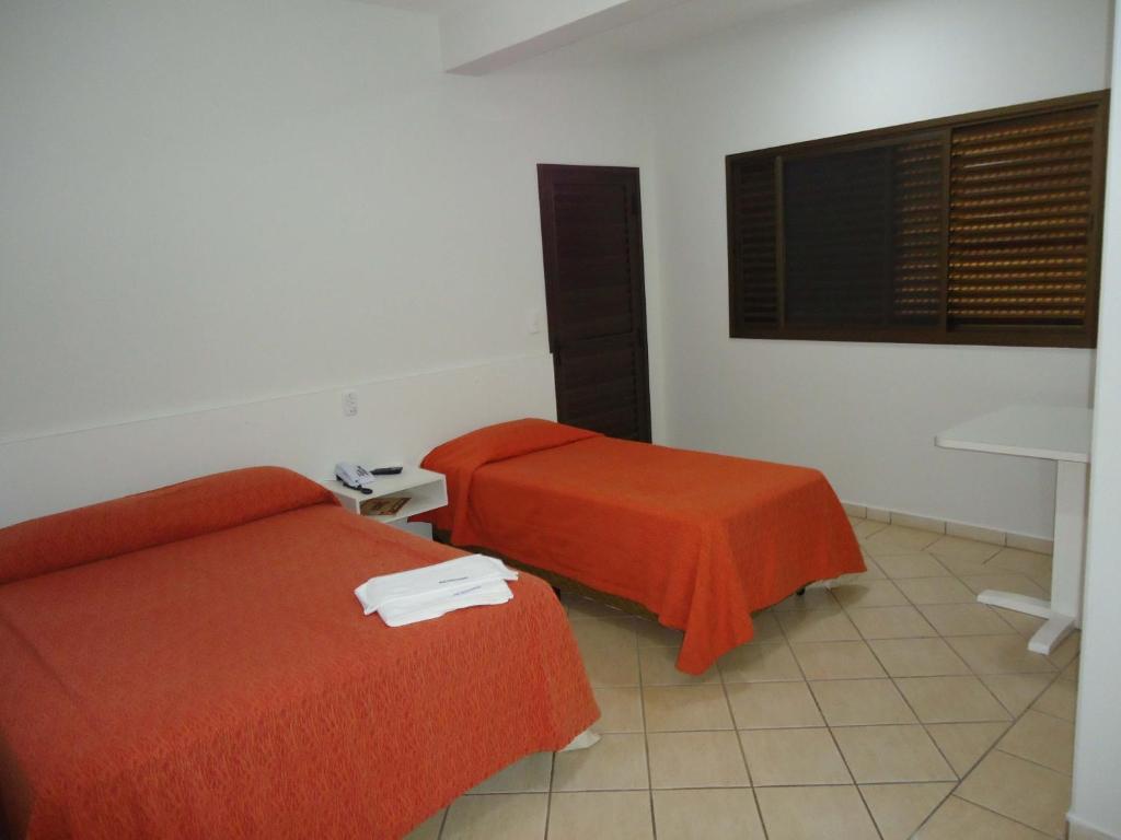  Big Executive Hotel