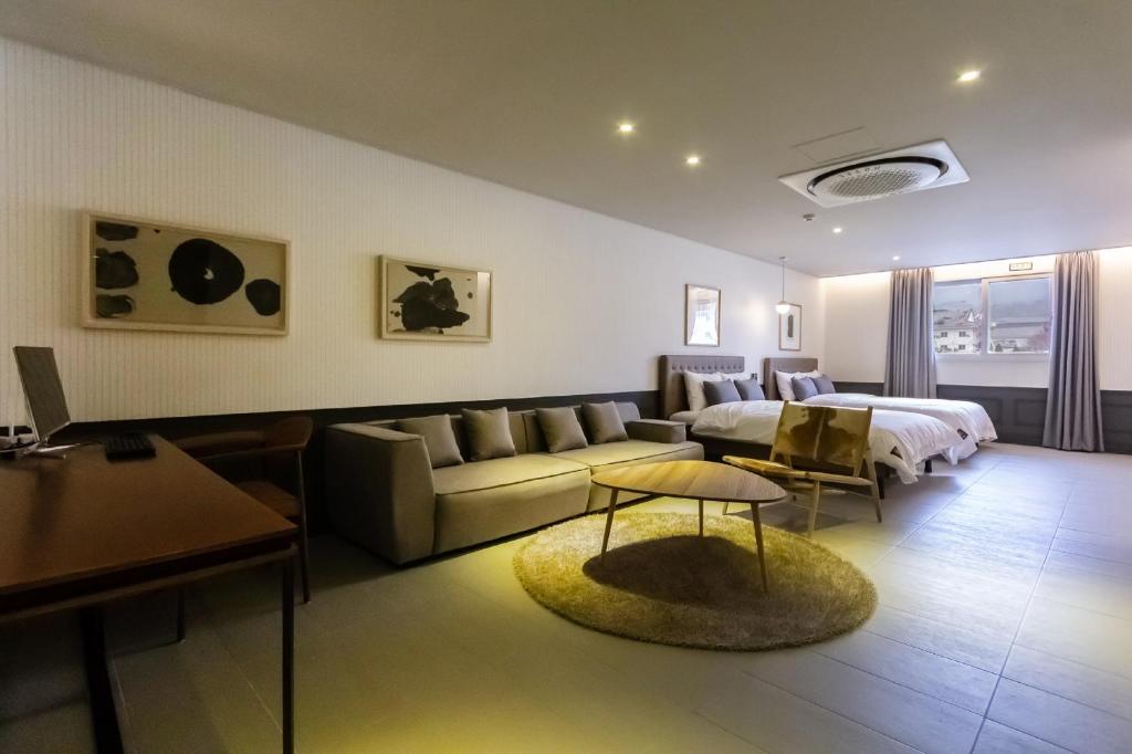 Posezení v ubytování Brown Dot Hotel Gyeongju