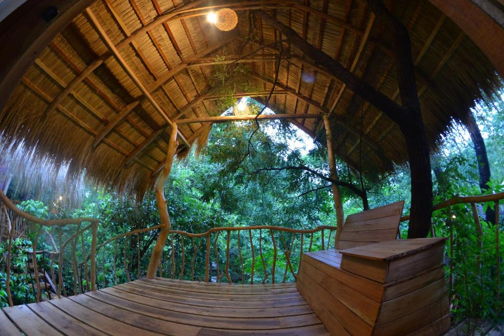 Zahrada ubytování Habarana Tree house Mutu village