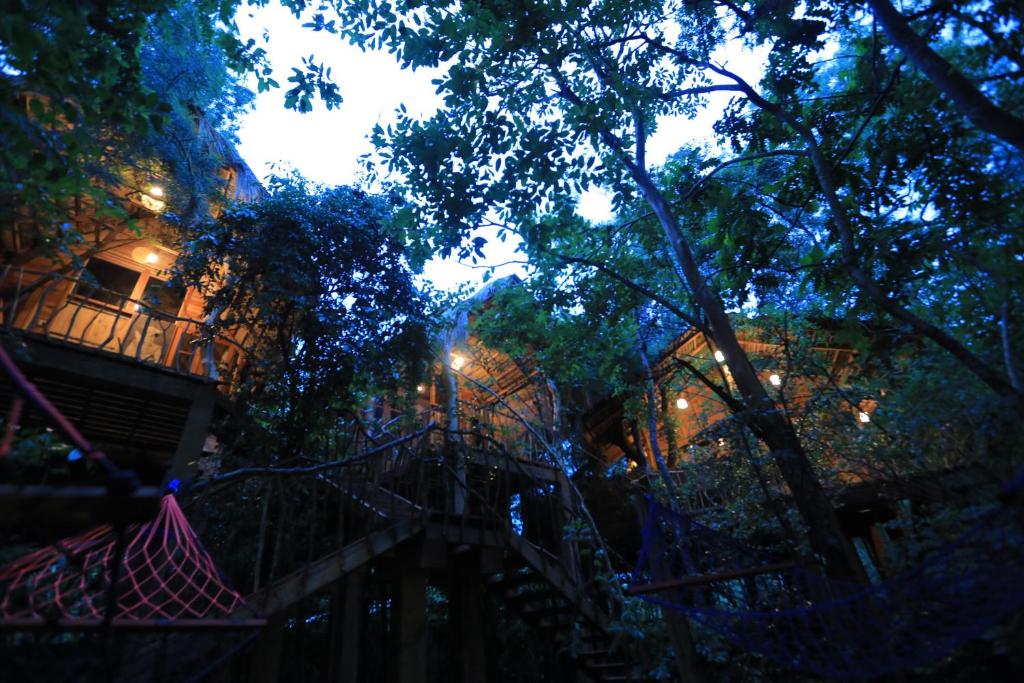 Zahrada ubytování Habarana Tree house Mutu village