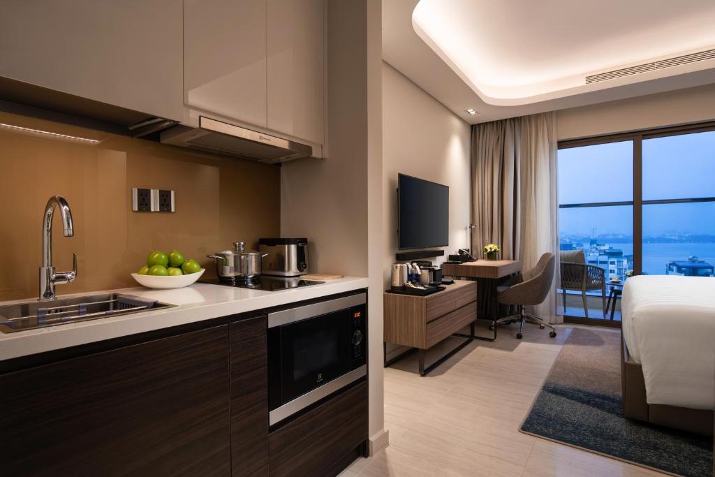 Oakwood Residence Hanoi - 7