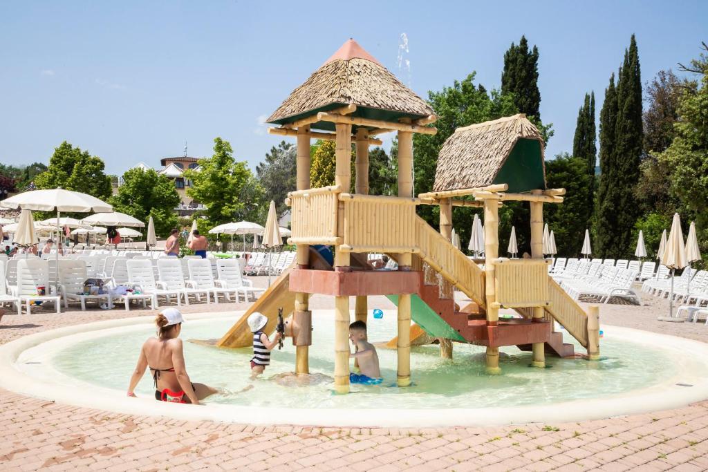 The swimming pool at or close to Villa Norcenni ApartHotel
