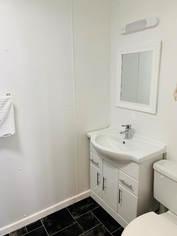 Four Oaks Hotel - Resim 38