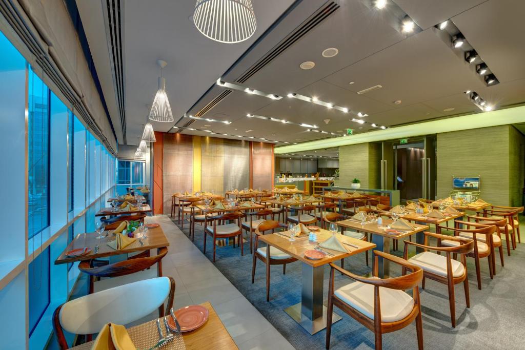 The Act Hotel Sharjah - Resim 43