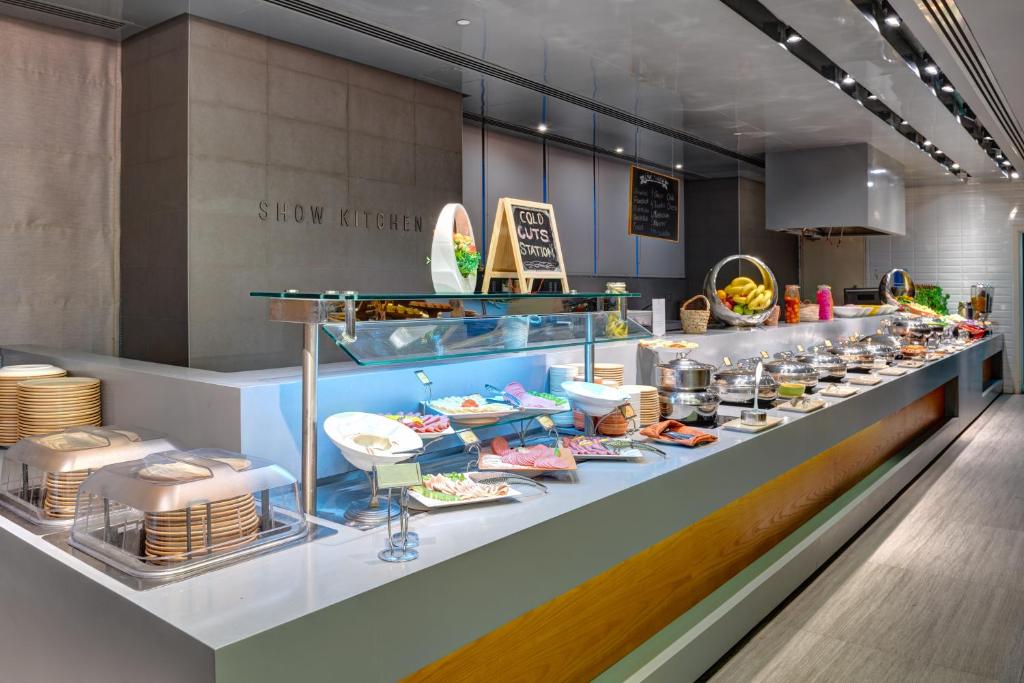 The Act Hotel Sharjah - Resim 33