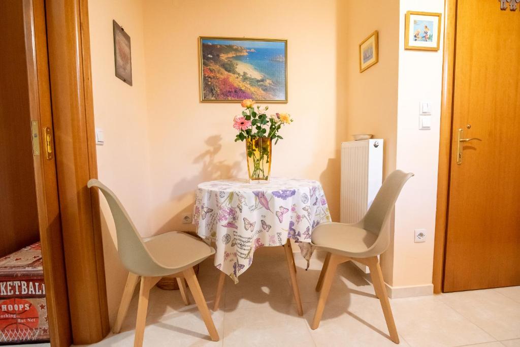 Posedenie v ubytovaní Cantinetta