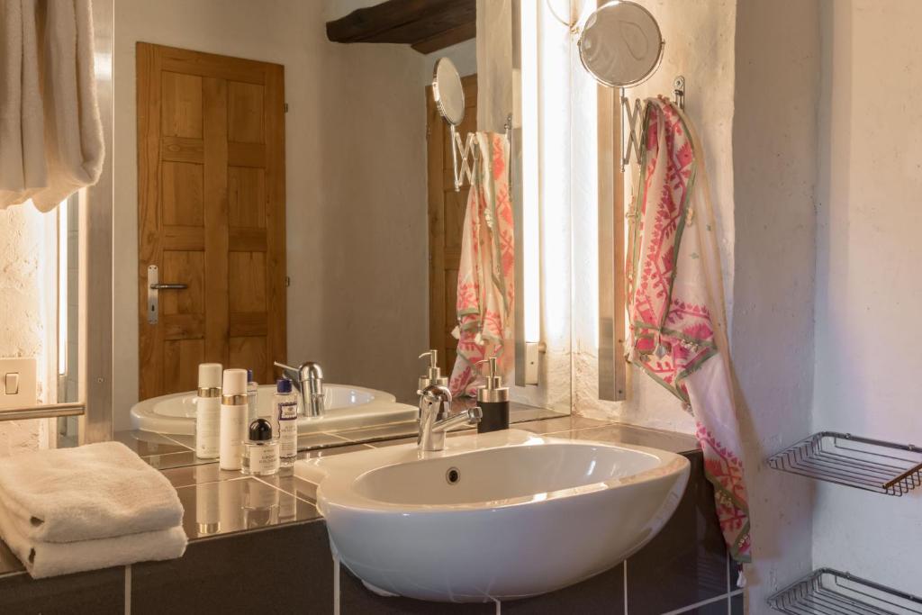 A bathroom at Podere Campolungo