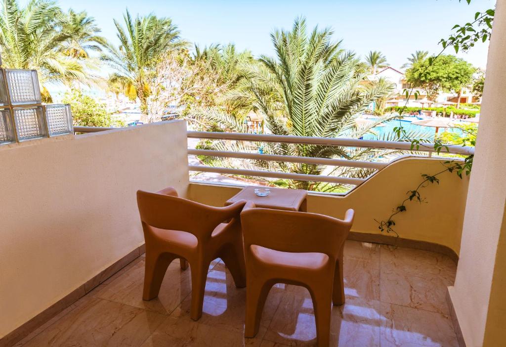 Golden Beach Resort - 8