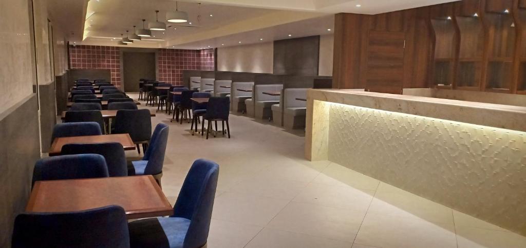 Posezení v ubytování Cosmique Clarks Inn Suites Goa