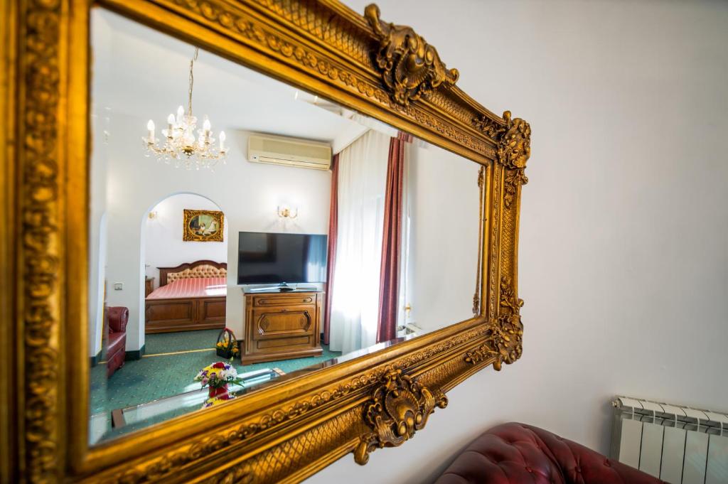 Hotel Carpati Imparatul Romanilor - Resim 27