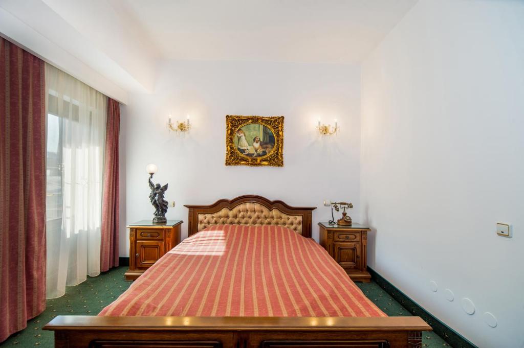 Hotel Carpati Imparatul Romanilor - Resim 33