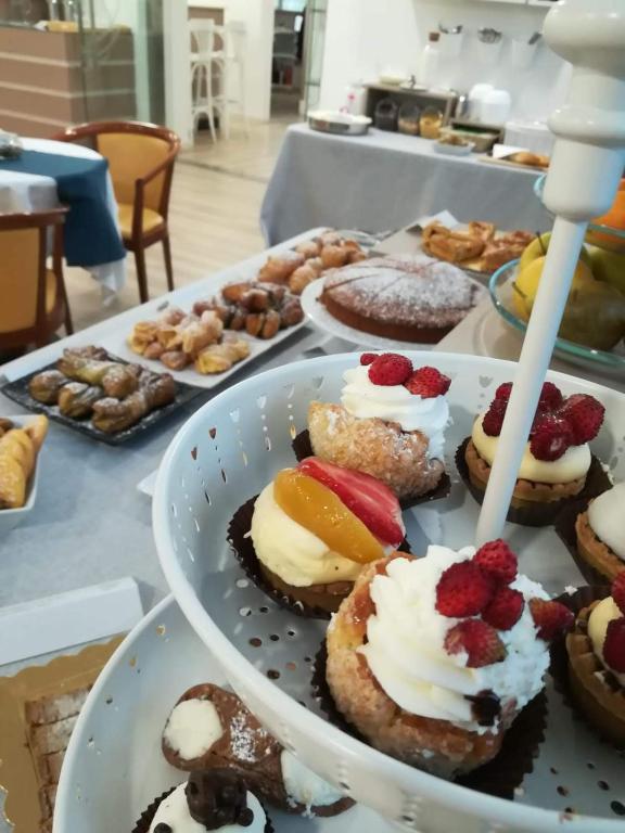 Hotel Elite Palermo Centro - Resim 12