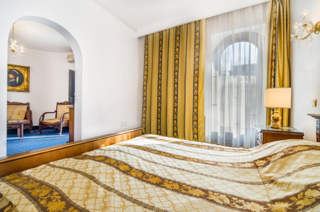 Hotel Carpati Imparatul Romanilor - Resim 29
