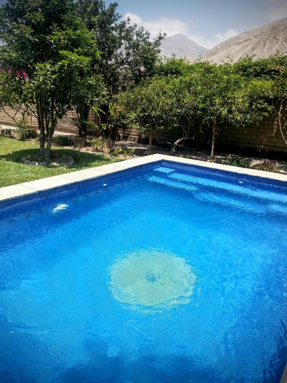 Bazén v ubytování Refugio de Santiago Ecolodge nebo v jeho okolí