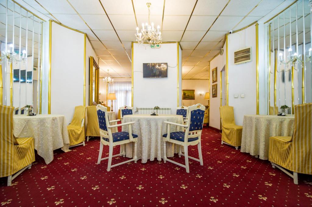 Hotel Carpati Imparatul Romanilor - Resim 20
