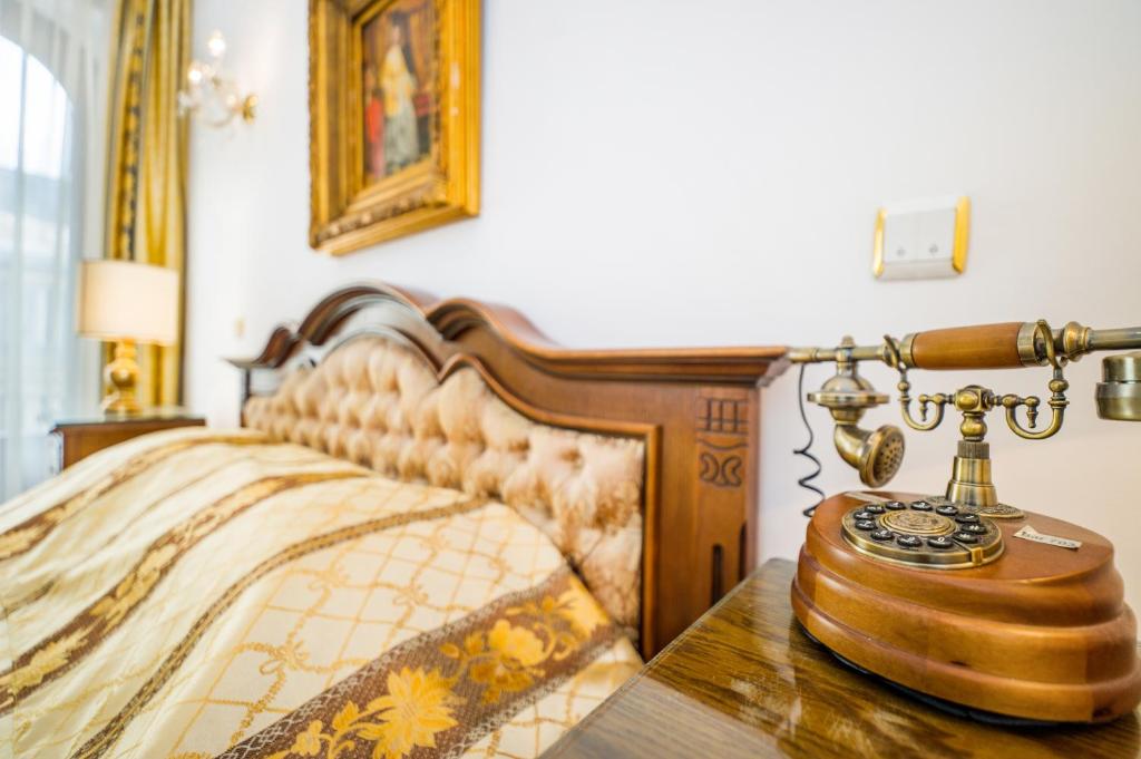 Hotel Carpati Imparatul Romanilor - Resim 15